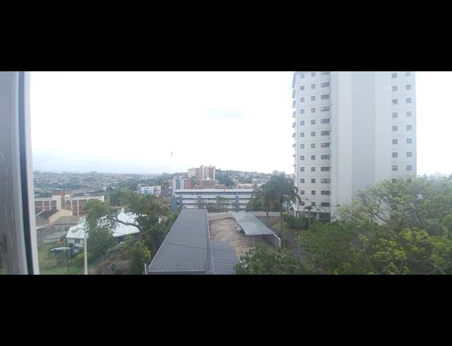 3 BEDROOM FLAT FOR SALE IN WESTRIDGE